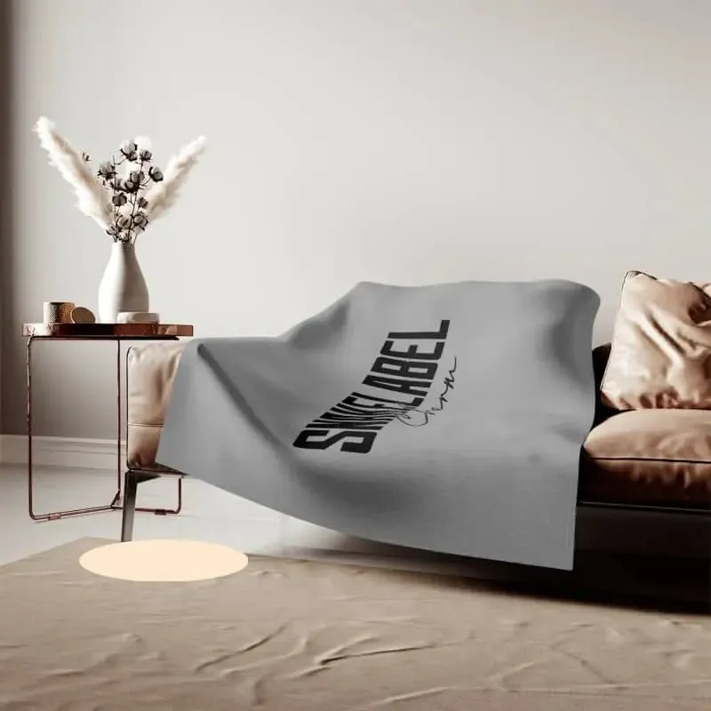 Sweatshirt Blanket - Cozy Jersey-Knit Polyester Throw for Ultimate Warmth & Comfort