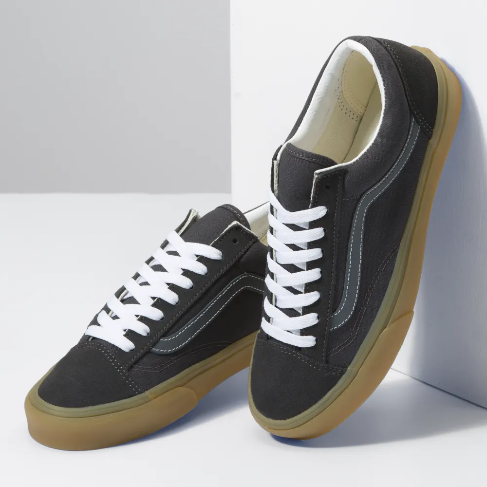 Vans Gum Style 36 Sneakers - Unisex Sizing
